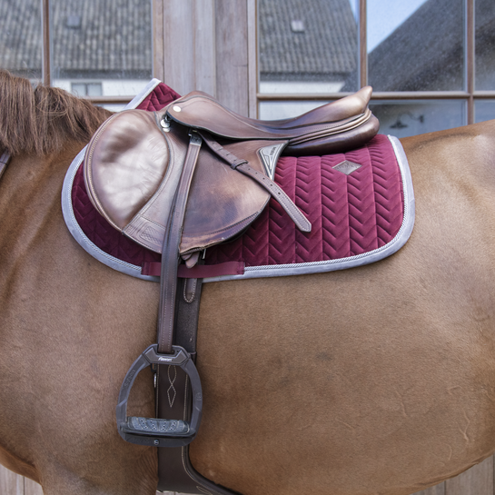 Kentucky zadelpad velvet contrast Bordeaux JUMP