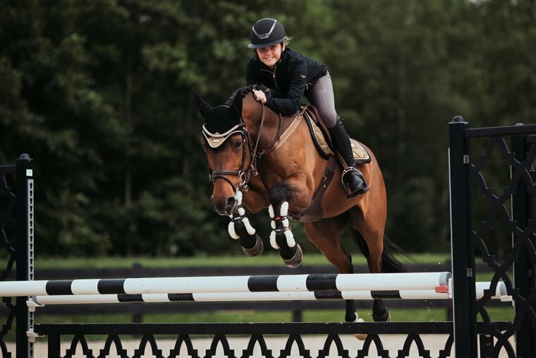 Equestrian Stockholm golden brass spring jump 