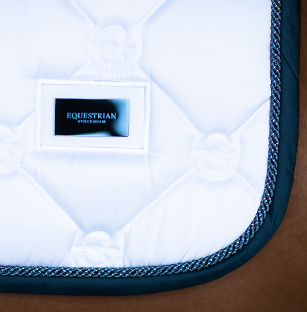 Equestrian Stockholm White - Blue Meadow wedstrijd JUMP