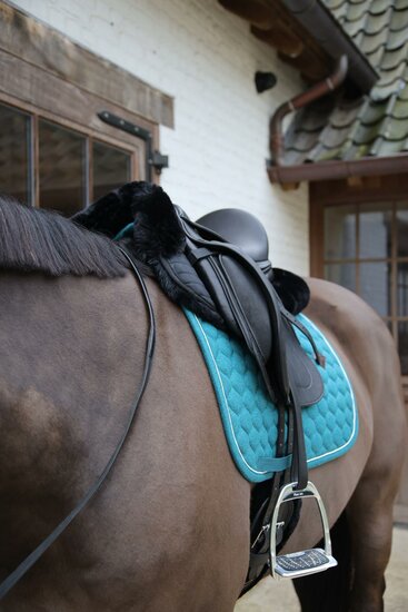 Kentucky zadel onderlegger Absorb zwart met zwart wol / bont FULL 