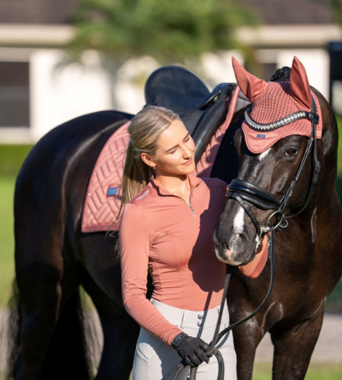 Equestrian Stockholm modern zadeldek  dressuur Coral