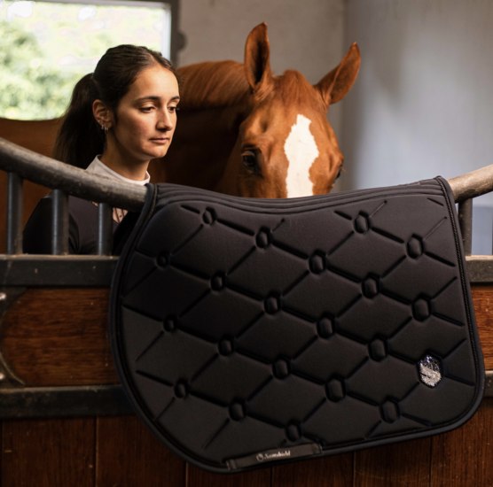 Samshield zadeldek zwart Swarovski JUMP