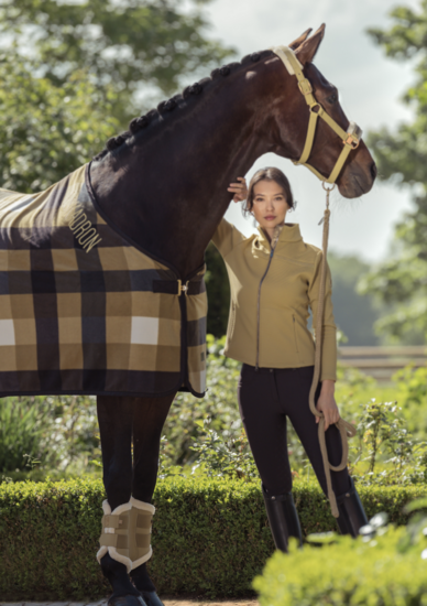 Eskadron Heritage &#039;25 deken Sweat Rug FLEECE CHECK Cardamon-White-Navy-Black Truffle