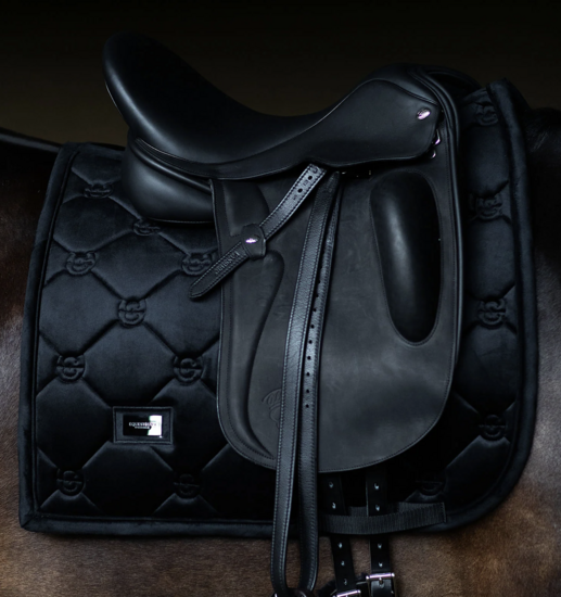 Equestrian Stockholm zadeldek dressuur Velvet Zwart