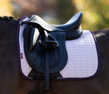 Le Mieux suede square zadeldekje  dressuur Lilac 