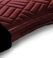 Equestrian Stockholm zadeldek  dressuur Vegan Fur Crystal bordeaux