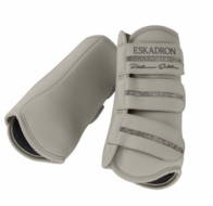Eskadron  Platinum allround beschermer front Pale Grey