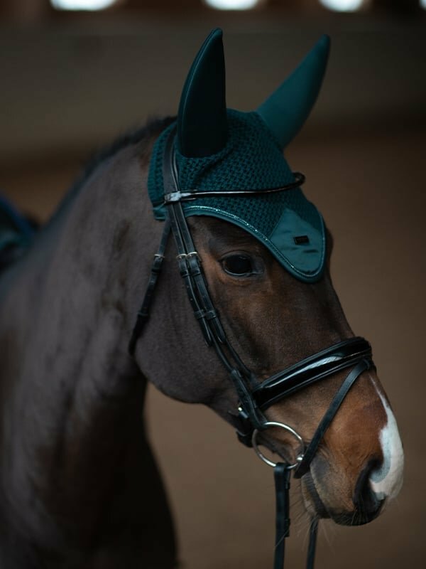 Equestrian Stockholm PADDED vliegenoortje Dramatic monday