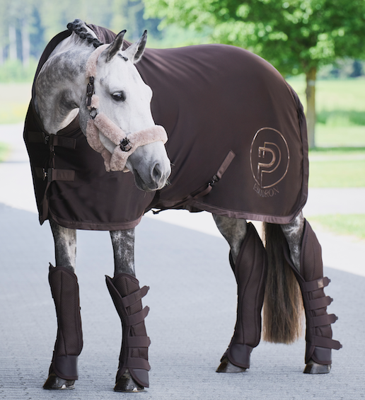 Eskadron transport deken Platinum '24 DURA Crystal teak brown