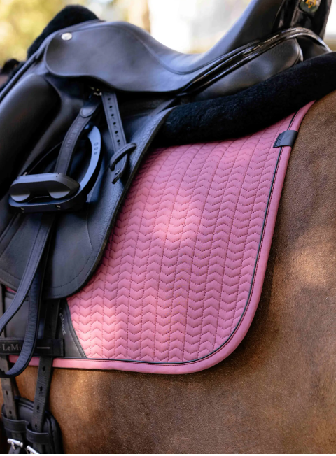 Le Mieux zadeldek  Essence  Dressuur Square  Rosewood MAAT COB