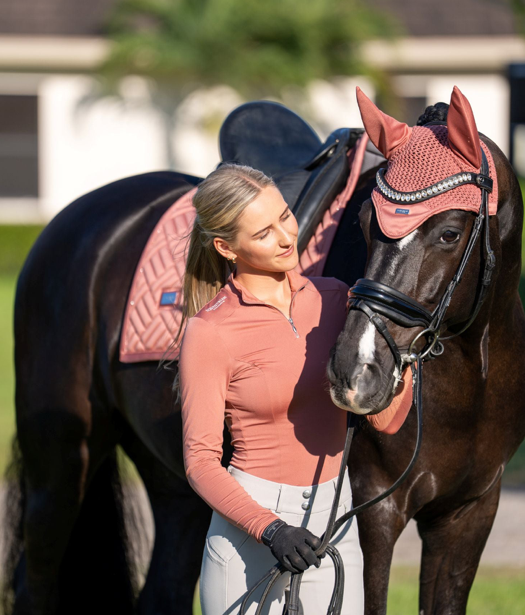 Equestrian Stockholm oornetje Coral