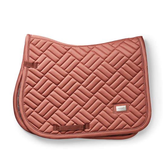 Equestrian Stockholm modern zadeldek jump  Coral