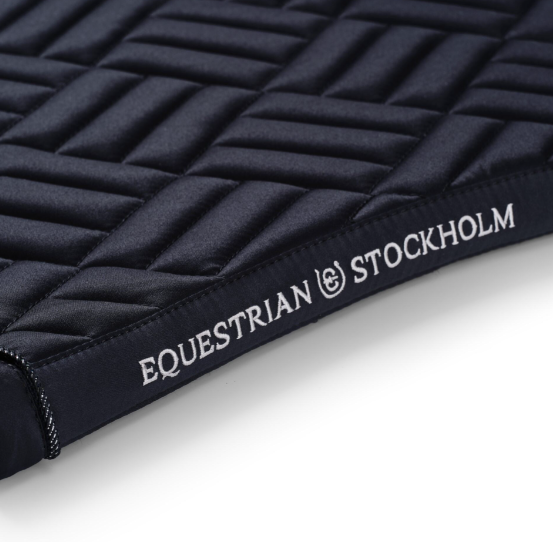 Equestrian Stockholm modern zadeldek  dressuur Midnight Blue full