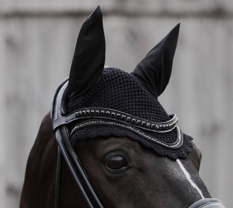 Eskadron Platinum 25 Vliegenoortje PEARL zwart mt full