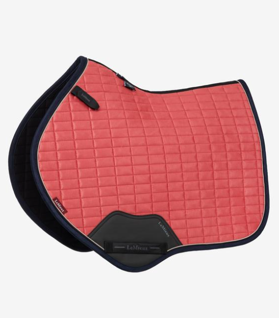 Le Mieux suede cc square  spring zadeldekje Cranberry  mt full