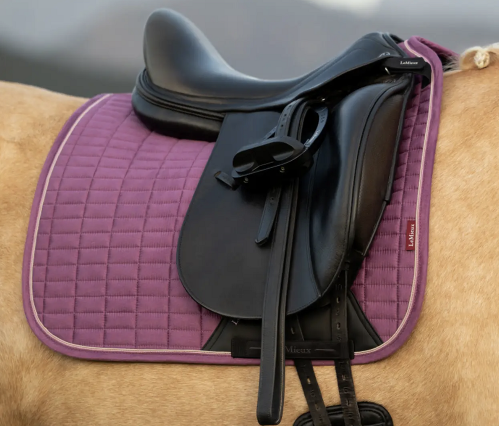 Le Mieux suede square zadeldekje  dressuur Mallow