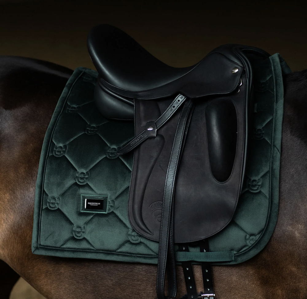 Equestrian Stockholm zadeldek dressuur Velvet Sycamore Green