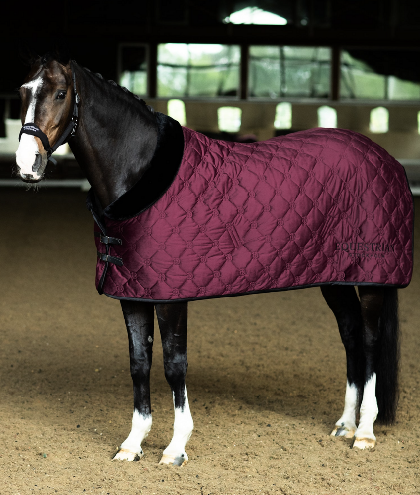 Equestrian Stockholm Velvet deken Merlot